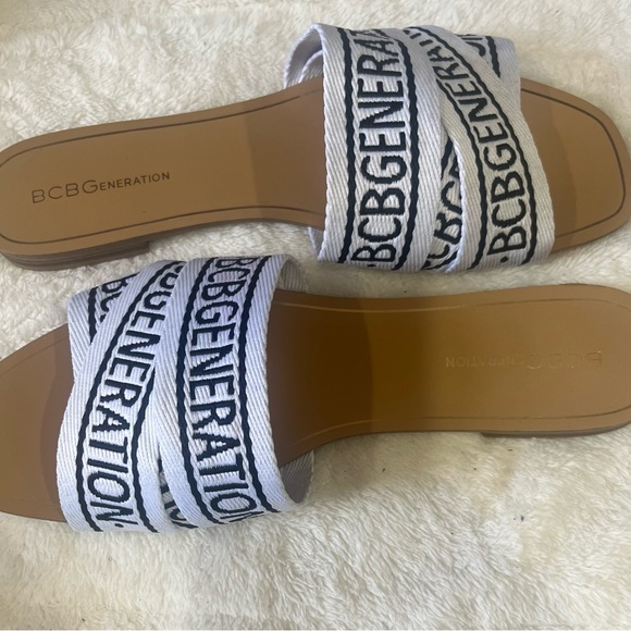 BCBGENERATION  Women’s Collection - Picture 4 of 5